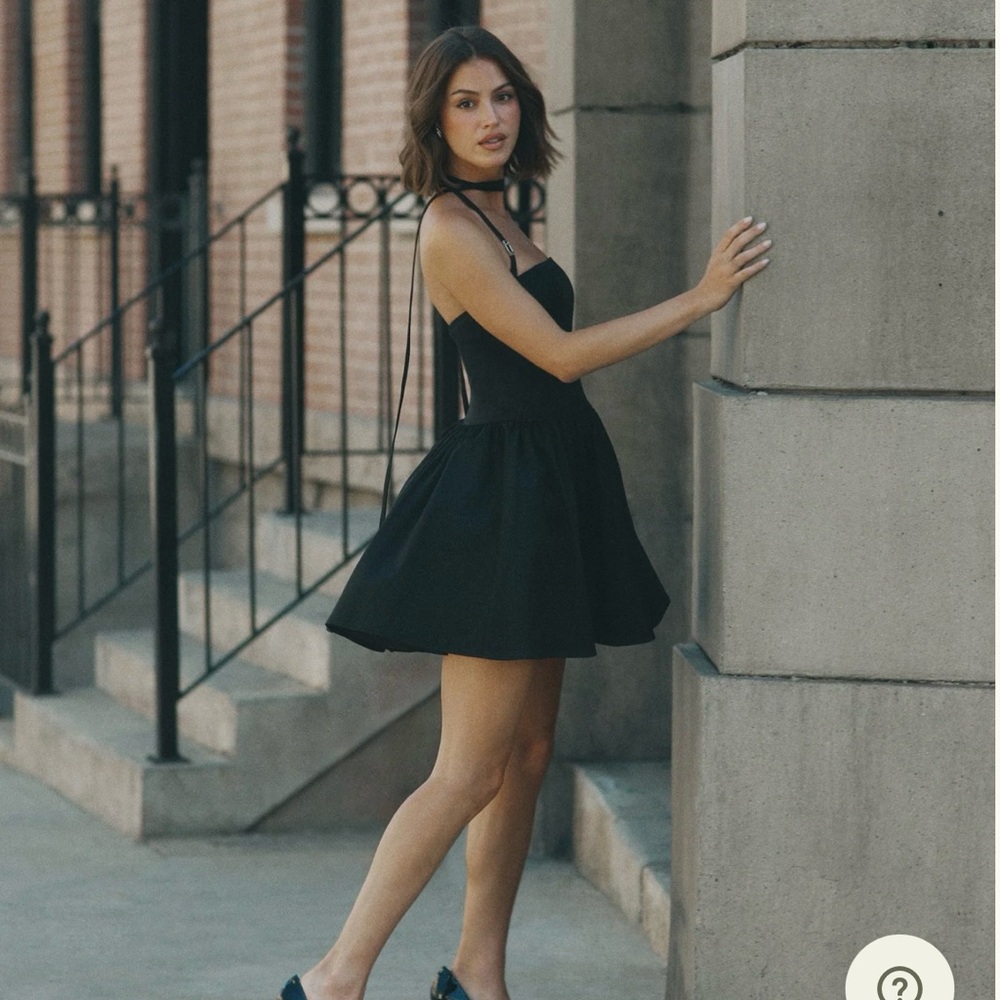 MESHKI NWT Ruby Halter Mini Dress